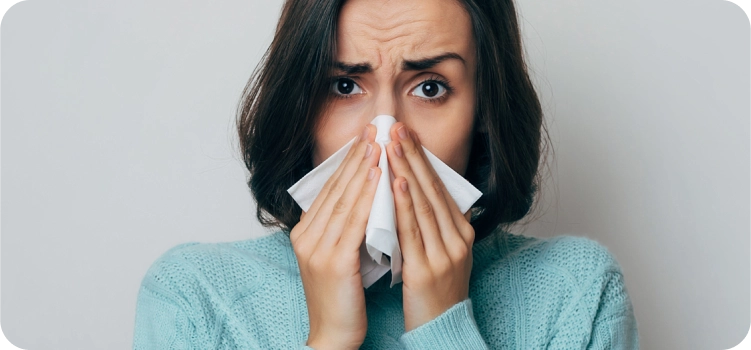 Image Femme mouchoir rhume